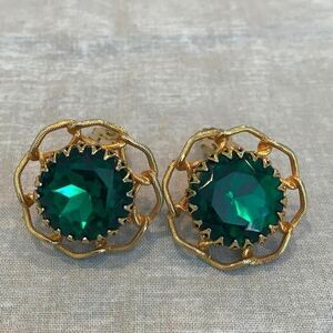 Stunning Large Emerald Green clip earrings, Vintage